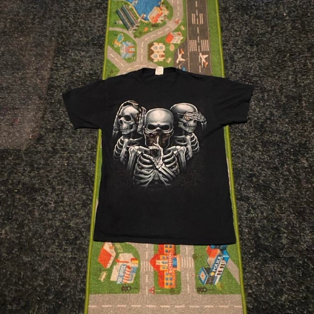 Y2k See No Evil T-shirt